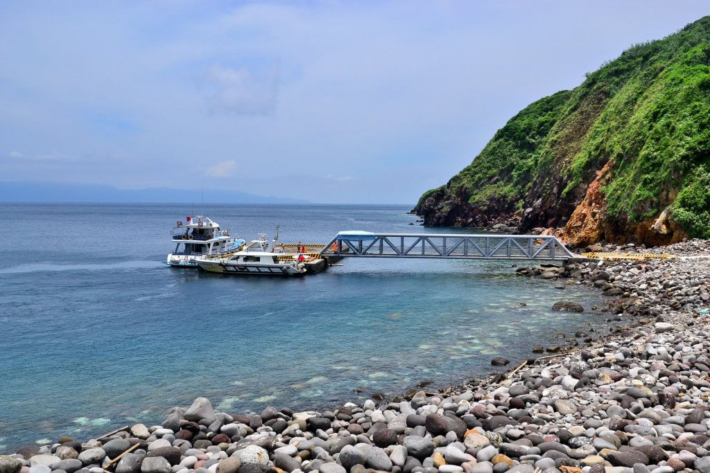 包車旅遊,旅遊包車,熱門包車景點,包車旅遊服務推薦,包車價格,包車諮詢,旅遊包車公司